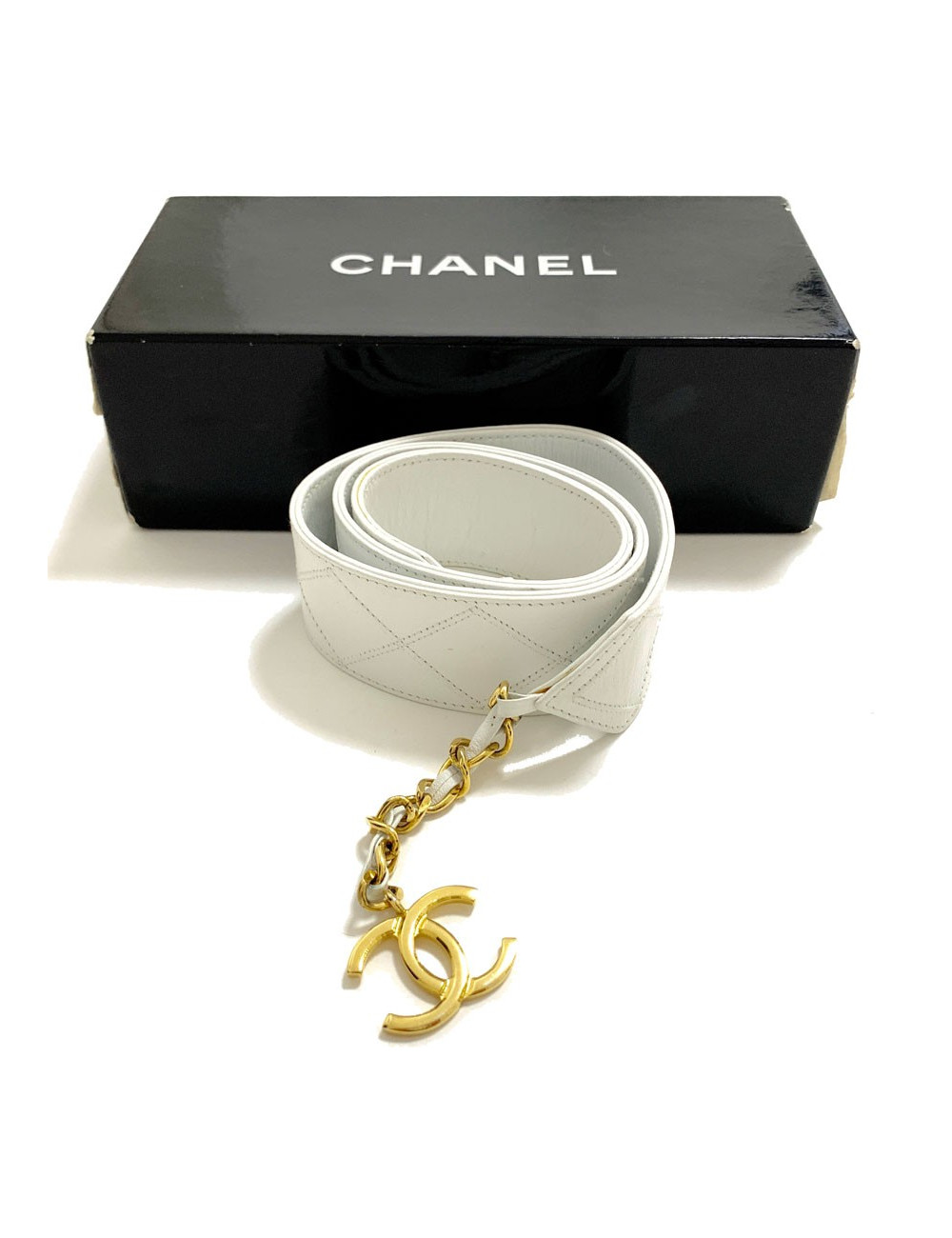Ceinture blanche CHANEL vintage en cuir T75