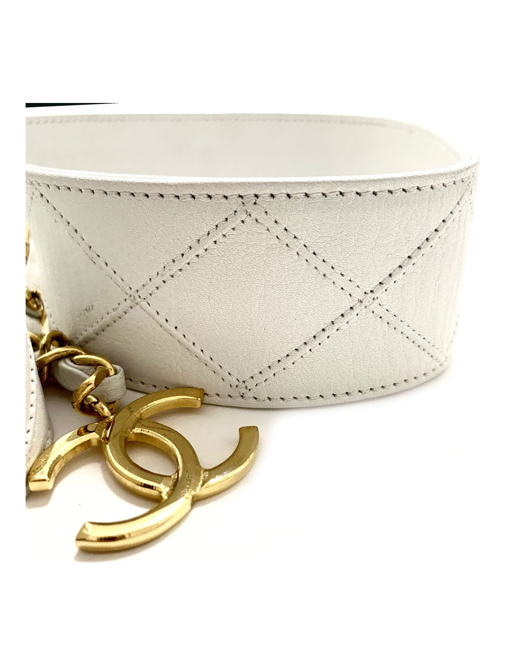 Ceinture blanche CHANEL vintage en cuir T75