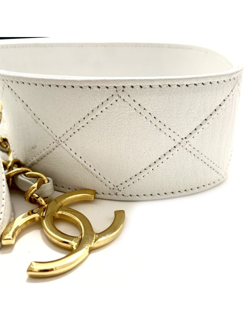 Ceinture blanche CHANEL vintage en cuir T75