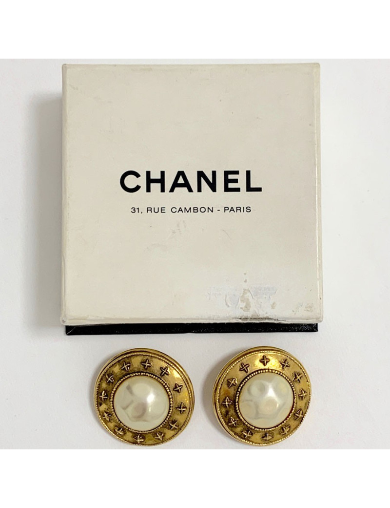 Boucles d'oreille clips CHANEL 80'