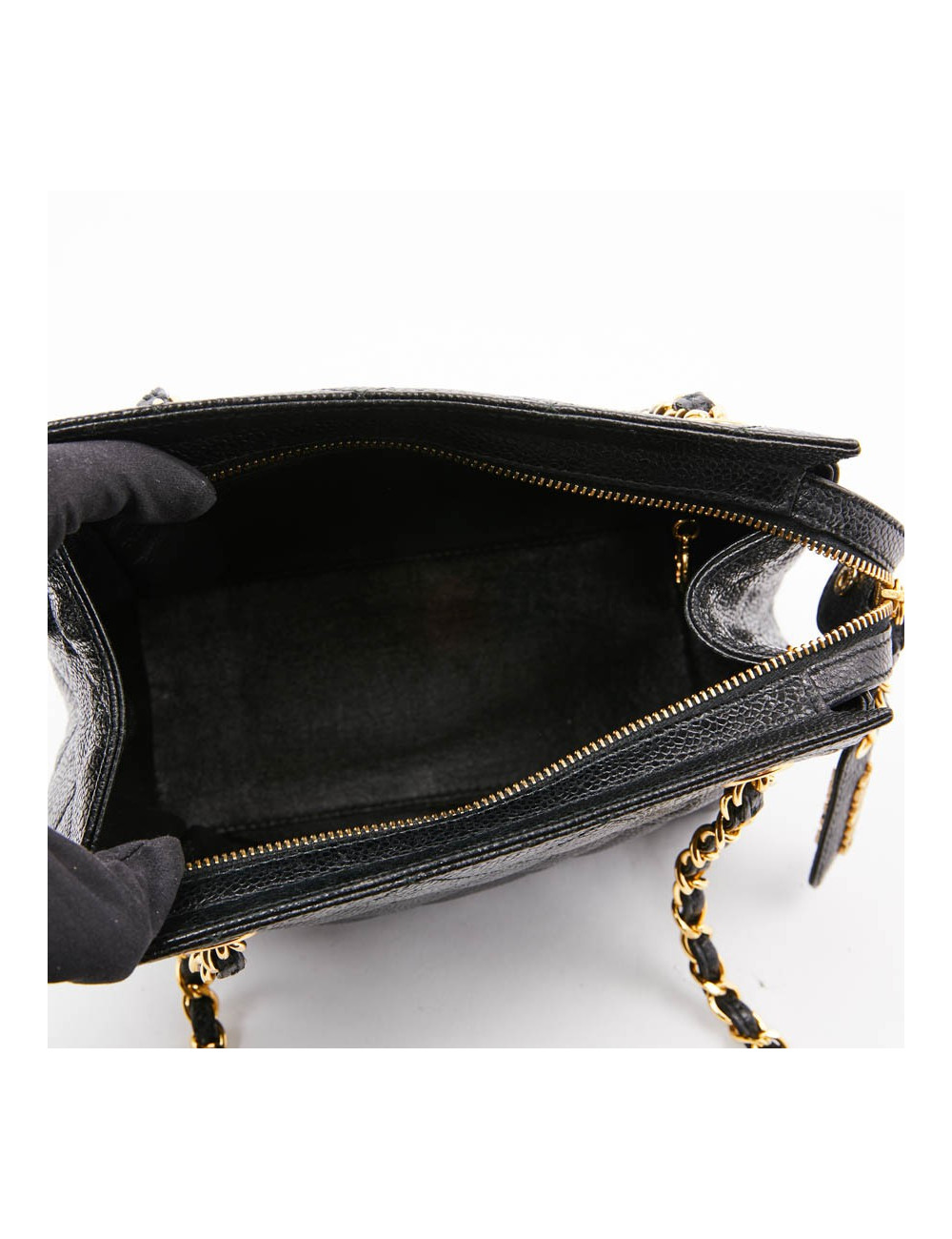 Sac CHANEL en cuir caviar noir