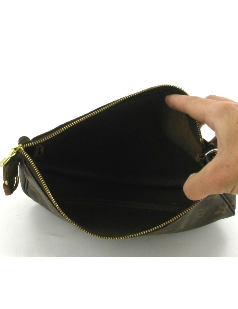 Sac pochette LOUIS VUITTON 