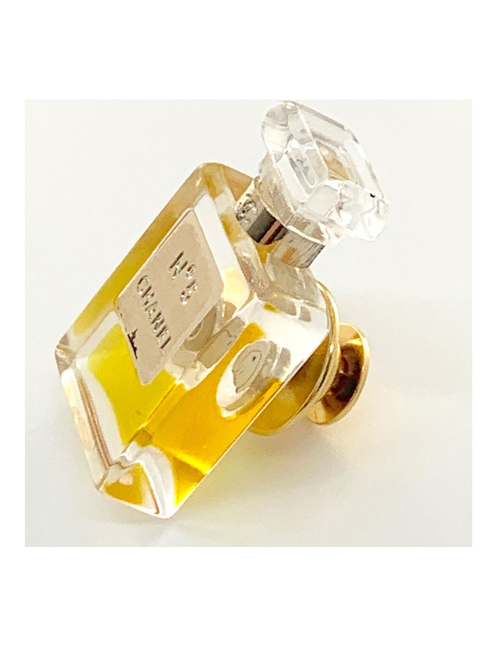 Pins N°5 CHANEL en résine transparente