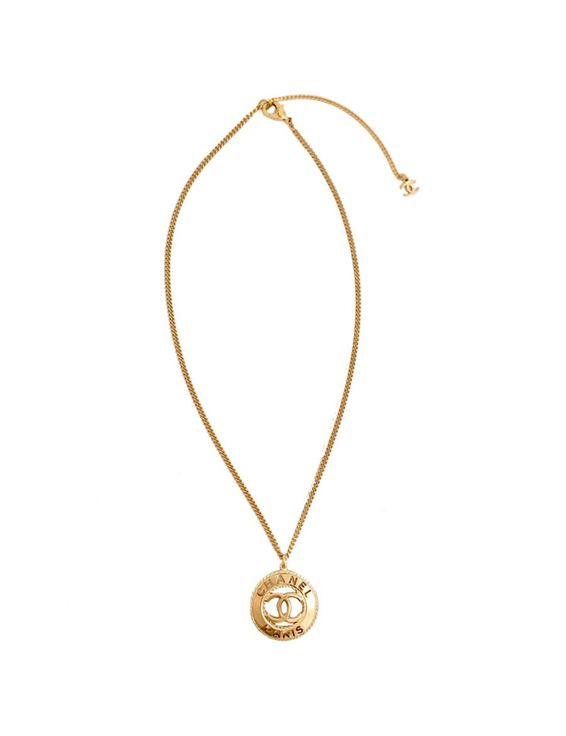 Collier pendentif CHANEL PARIS CC doré 