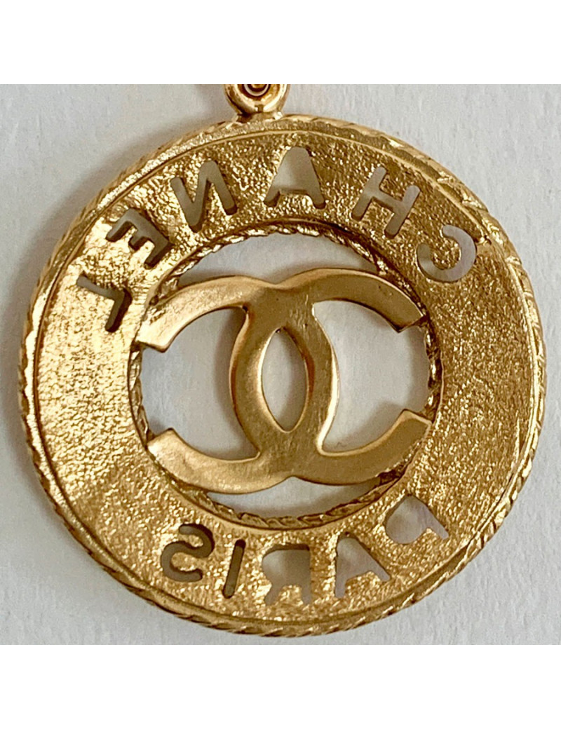 Collier pendentif CHANEL PARIS CC doré 