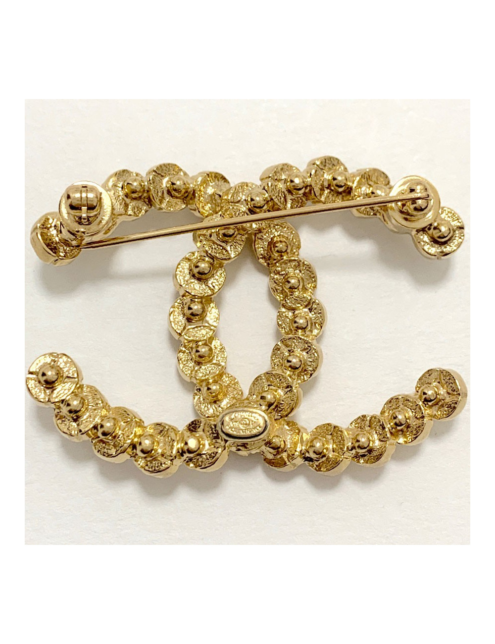 Broche CC CHANEL strass gris