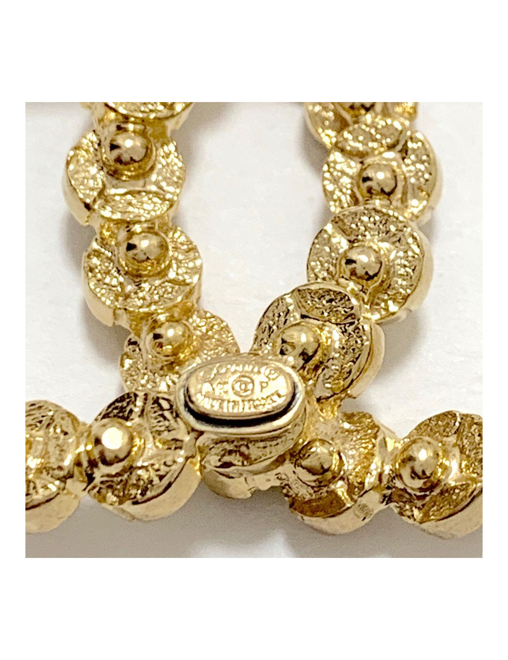 Broche CC CHANEL strass gris