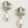 Clips pendants CHANEL perles nacrées