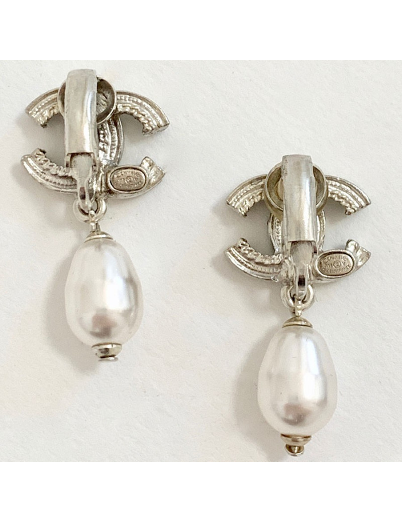 Clips perle nacrée CHANEL