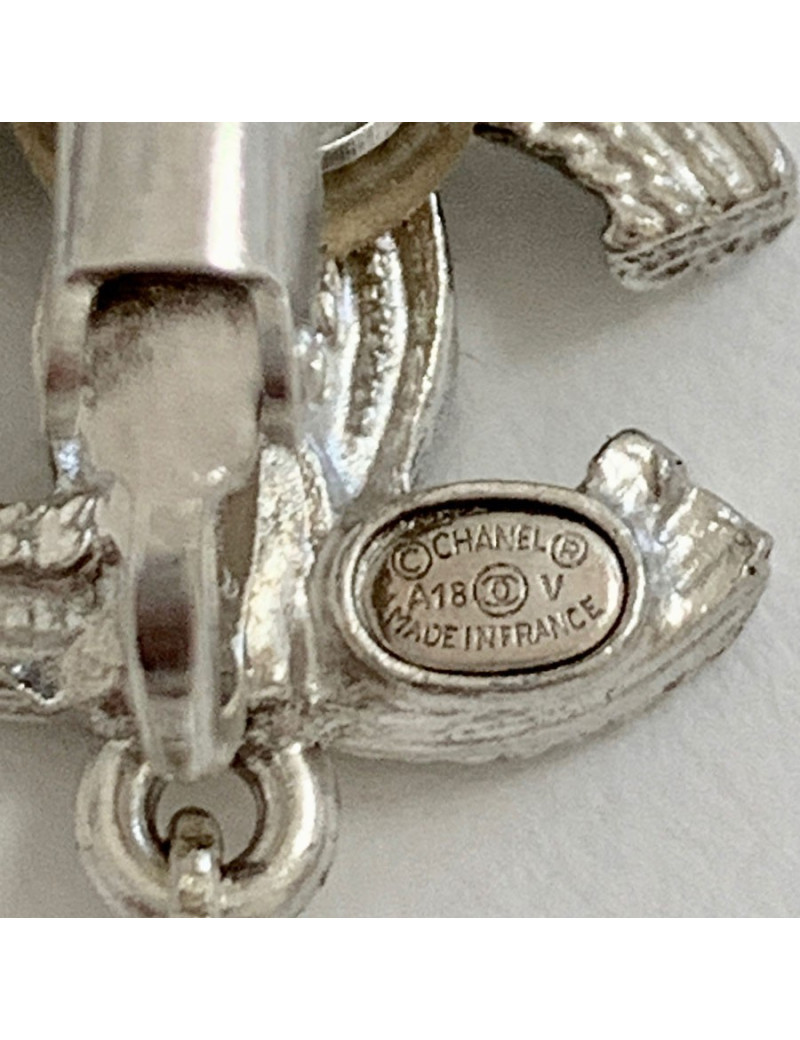 Clips perle nacrée CHANEL