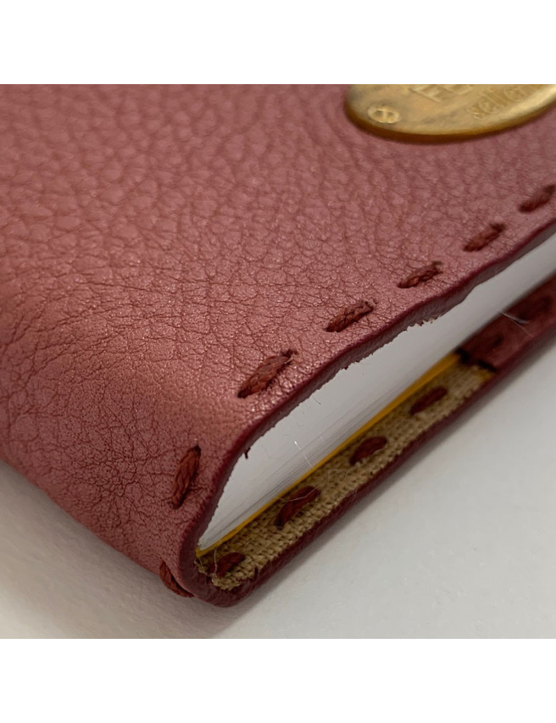 Carnet cuir FENDI rose