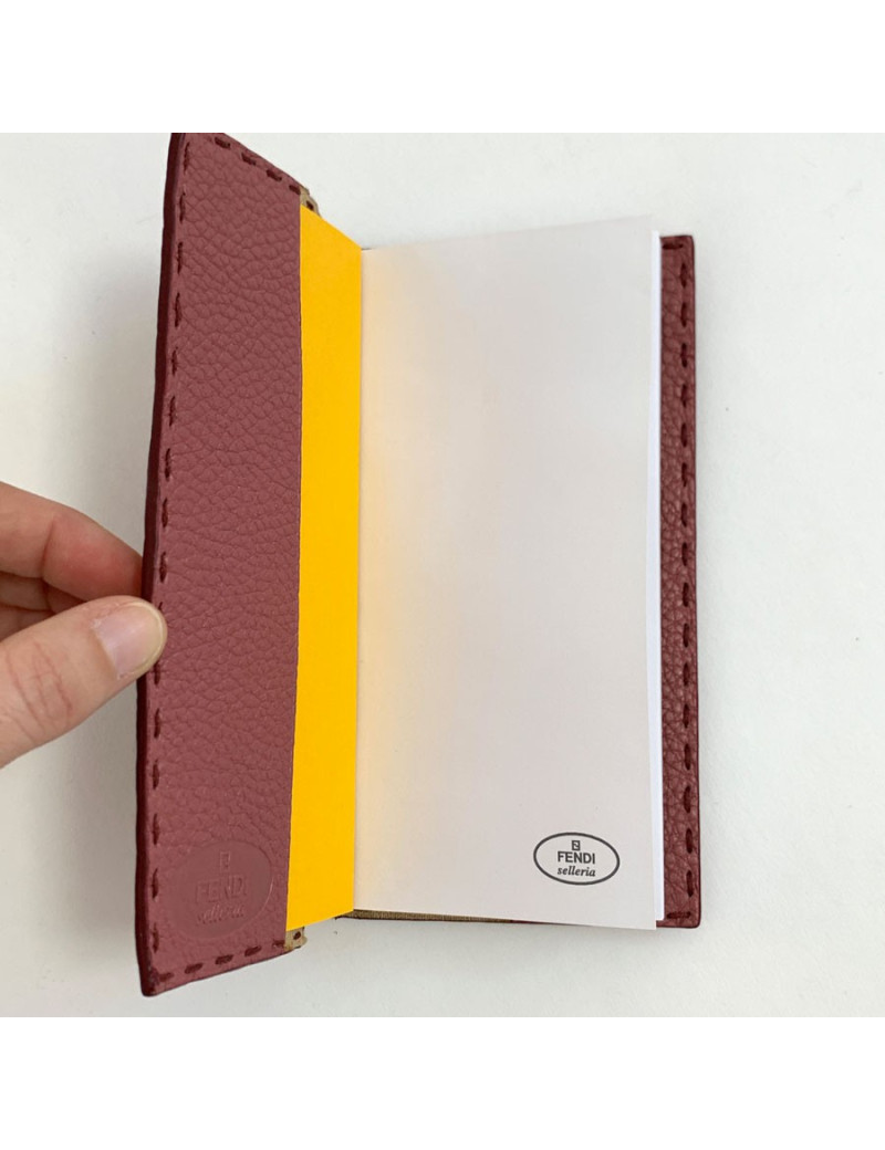 Carnet cuir FENDI rose