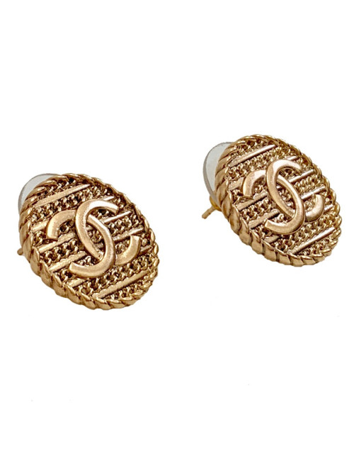 Clous CHANEL CC et chaine dorée