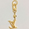 Porte-clés LV Facettes en métal doré
