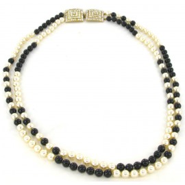 CHANEL Pearl White and black clasp necklace rhinestones
