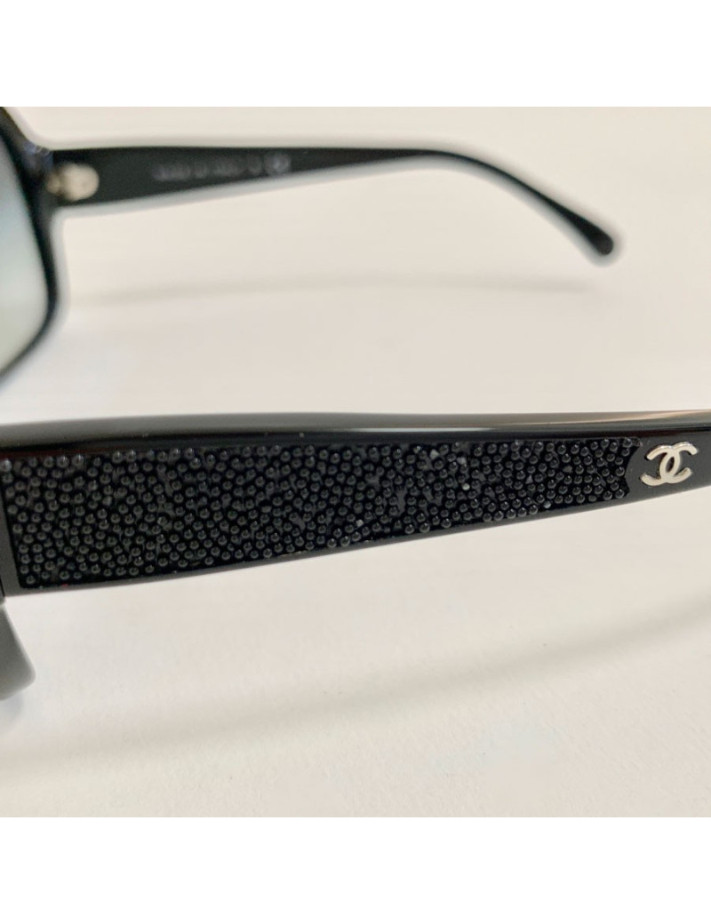 Lunettes de soleil CHANEL