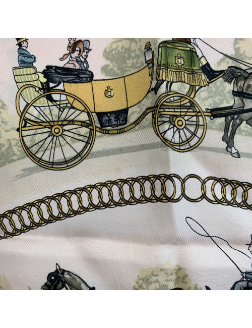 Carré HERMES soie 100 % "Promenade de Longchamps" Vintage