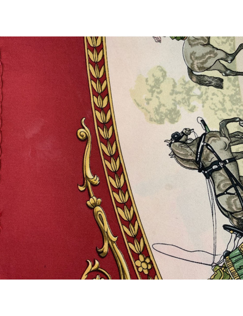 Carré HERMES soie 100 % "Promenade de Longchamps" Vintage