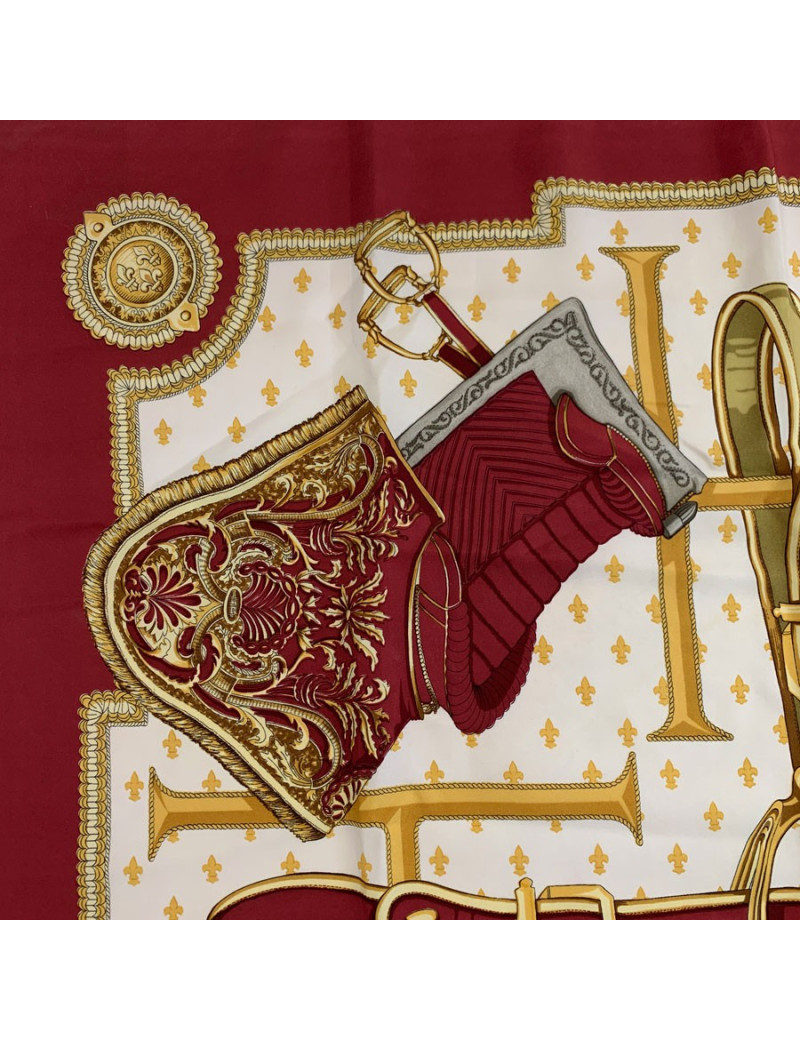 Carré HERMES 90 x 90 soie 100 % "Selles a housse"