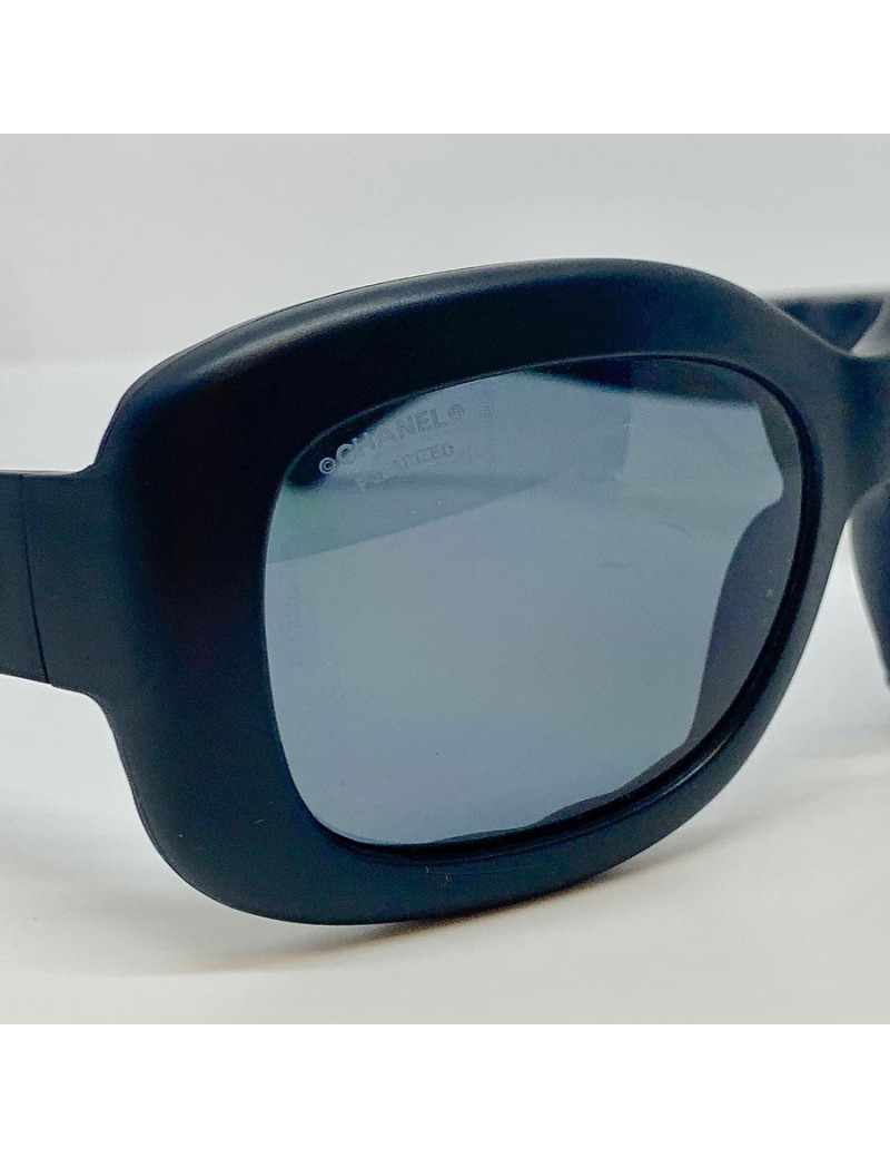 Lunettes de soleil CHANEL
