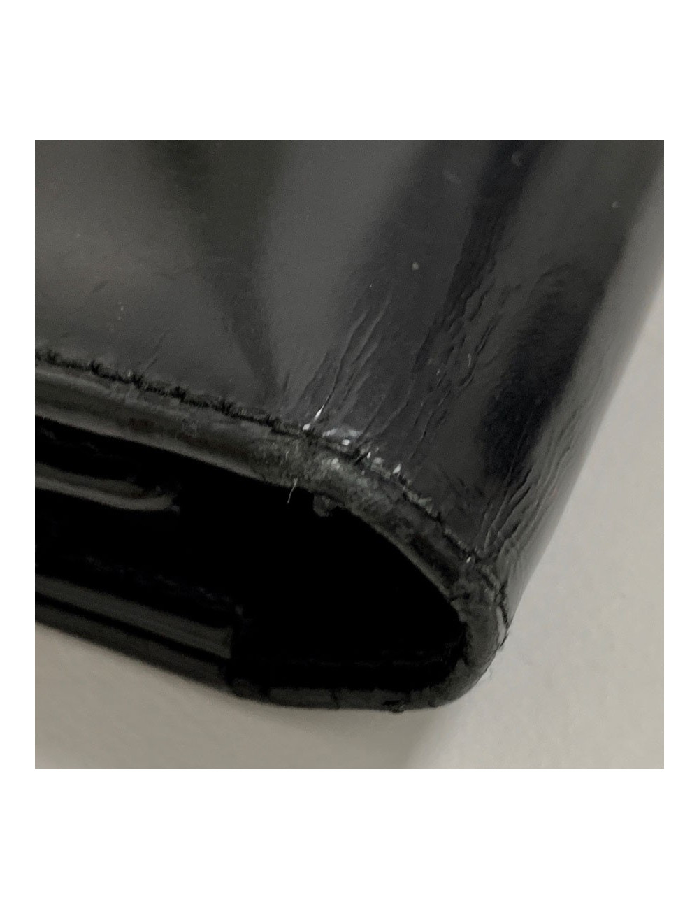 Portefeuille GUCCI cuir verni noir mat