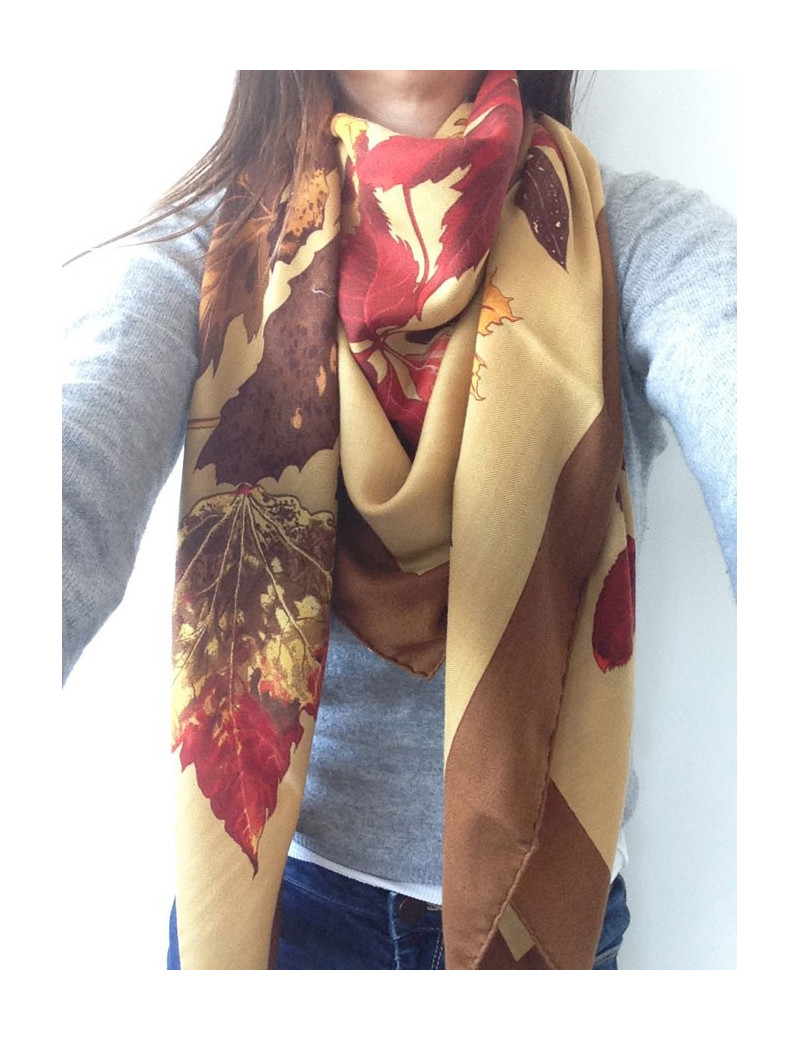 Châle HERMÈS cachemire et soie