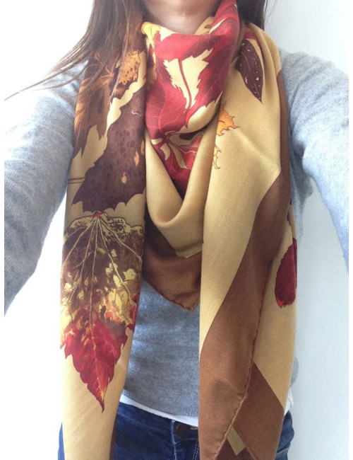 Châle HERMÈS cachemire et soie