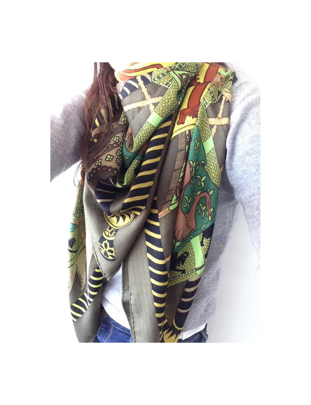 Châle HERMÈS cachemire et soie