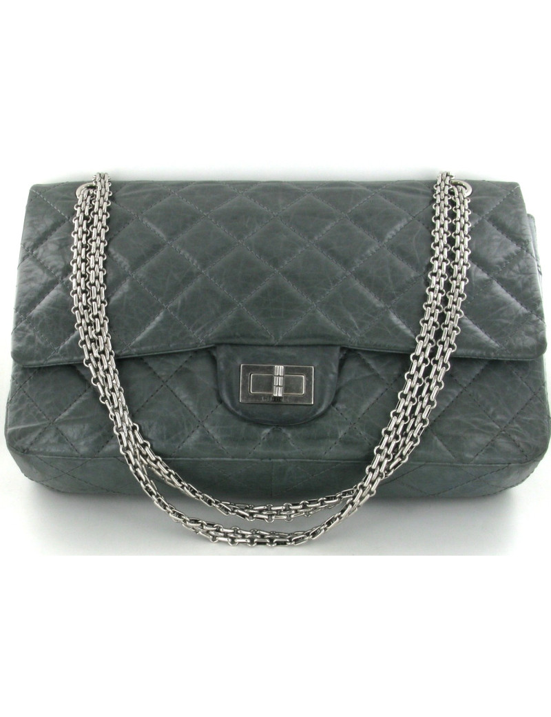 Sac 2.55 CHANEL en cuir de veau vieilli gris Collector