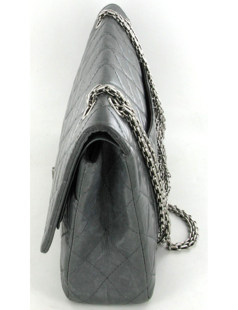 Sac 2.55 CHANEL en cuir de veau vieilli gris Collector