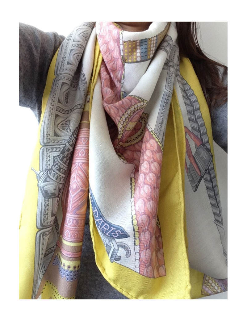 Châle HERMÈS cachemire et soie