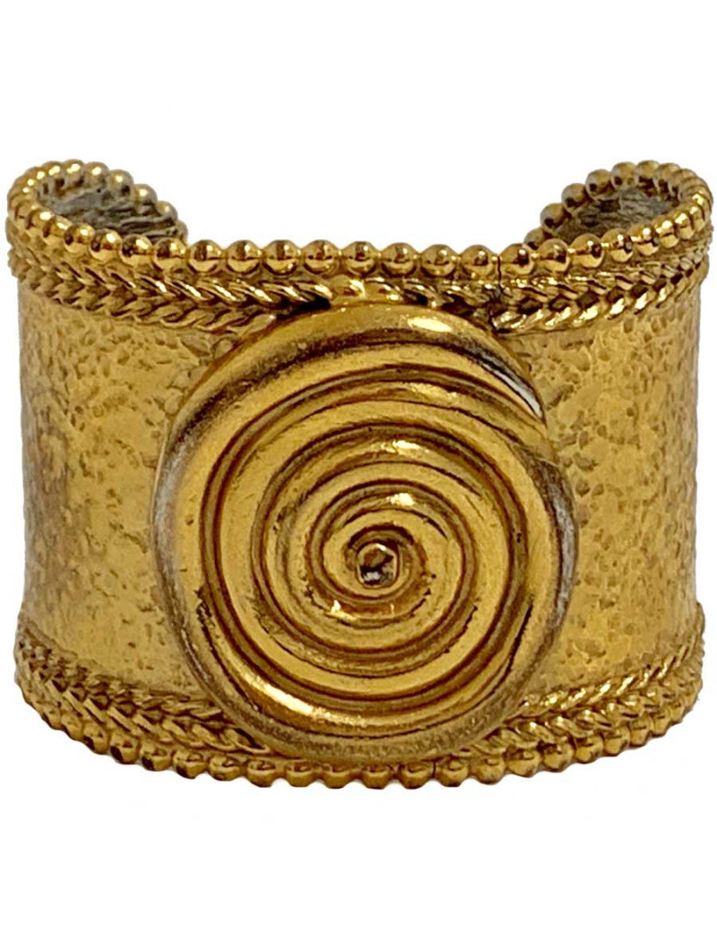 Manchette dorée attribuée à 