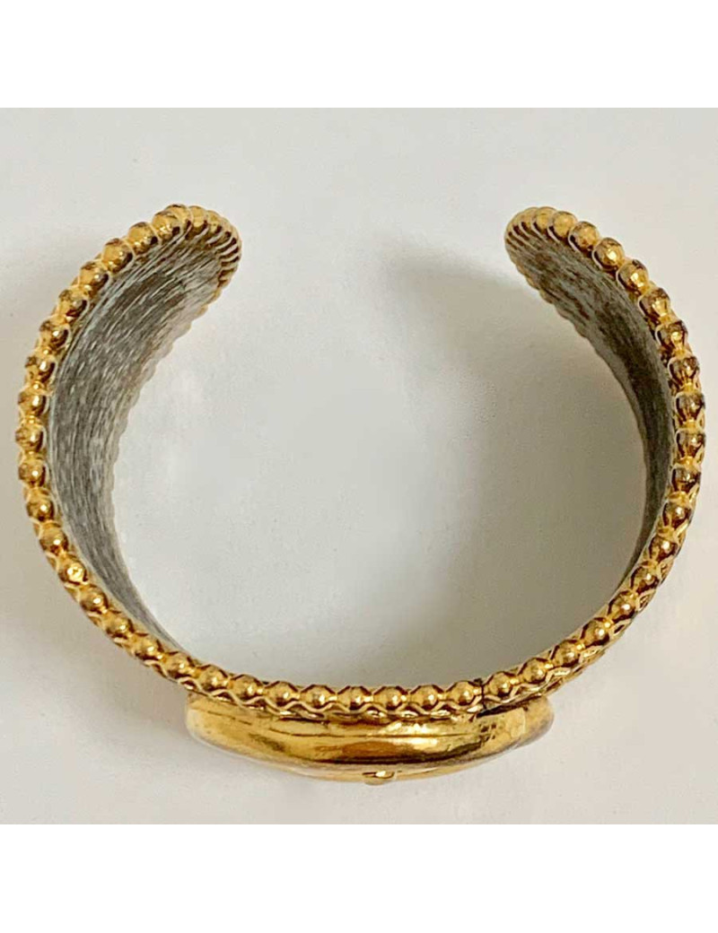 Manchette dorée attribuée à 