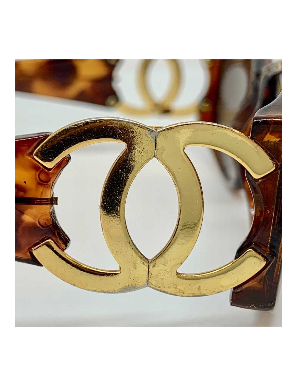 Lunettes de soleil CHANEL écailles marron et CC doré