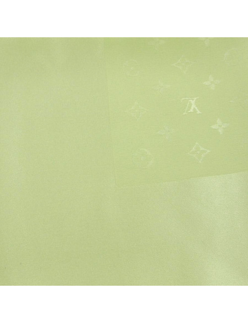 Foulard LOUIS VUITTON vert pomme en soie