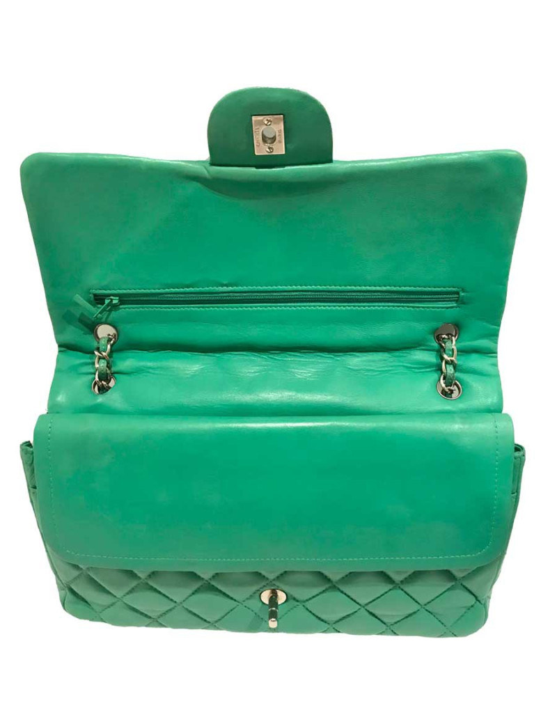 Sac CHANEL Jumbo cuir vert 
