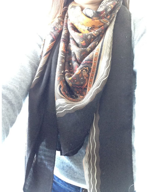 Châle HERMÈS cachemire et soie