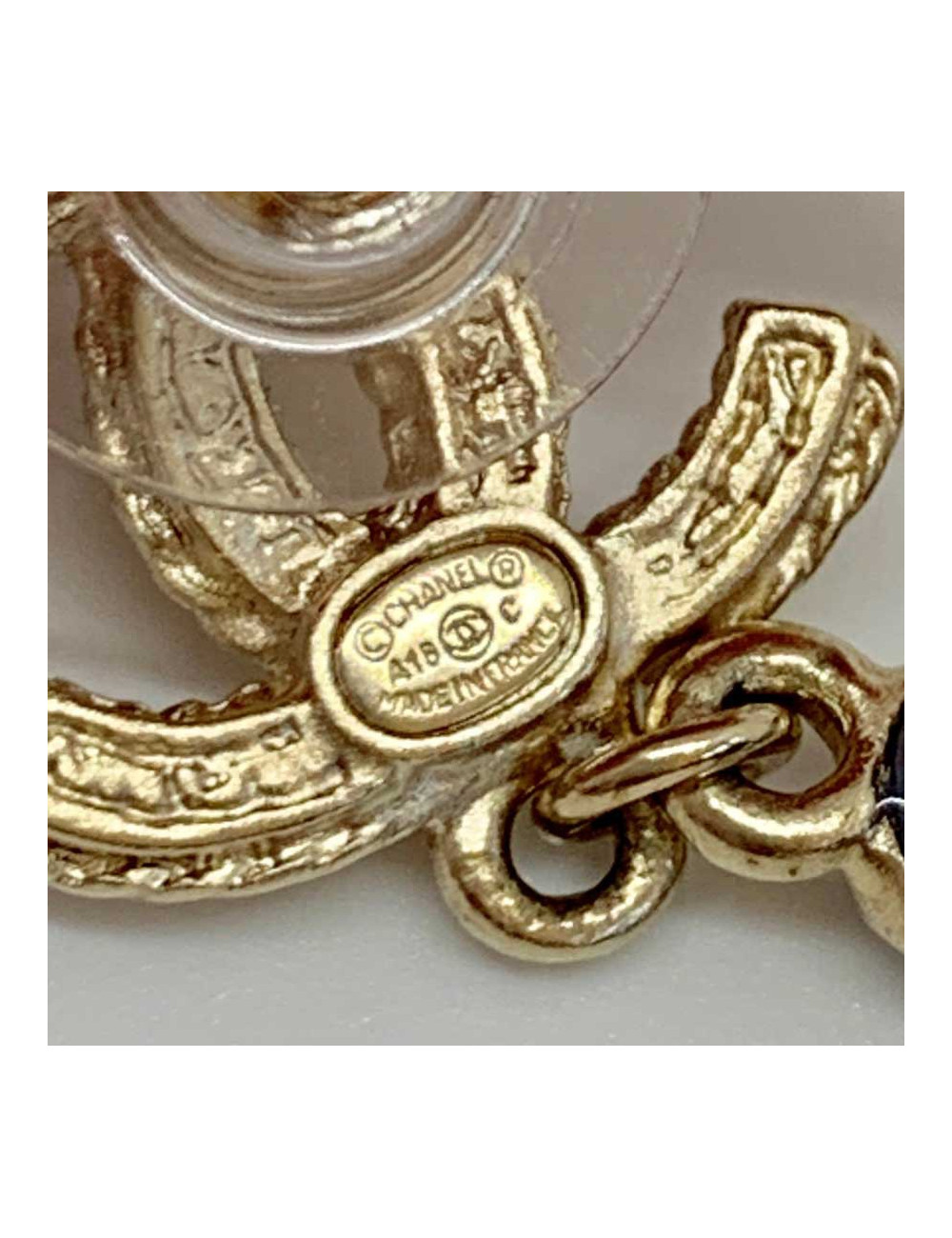 Boucles d'oreille CHANEL