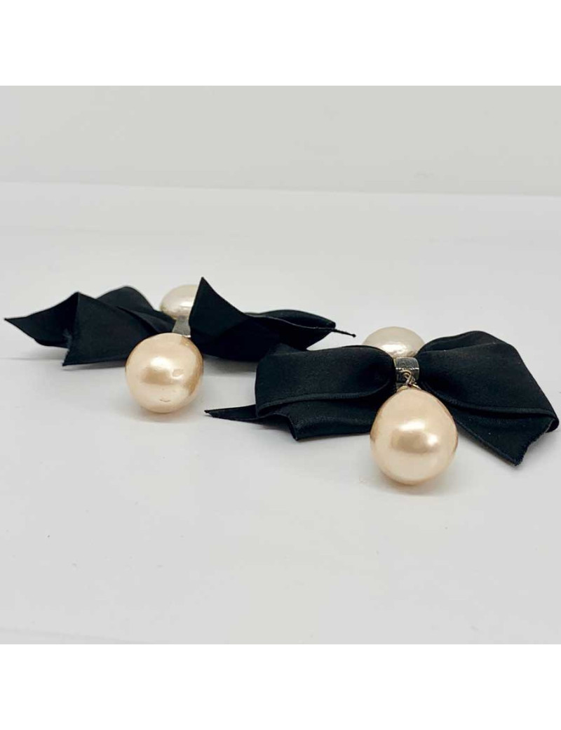 Boucle d'oreille clip perle pendante non signée