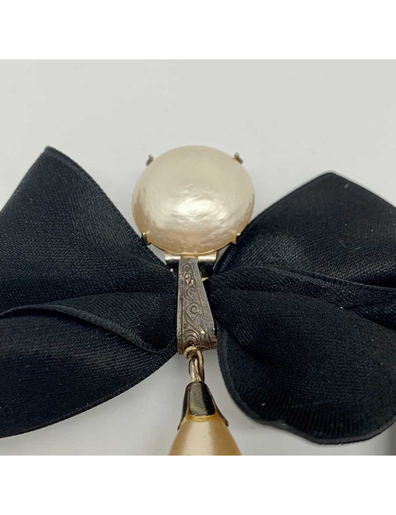 Clips pendantes perles poires nacrées