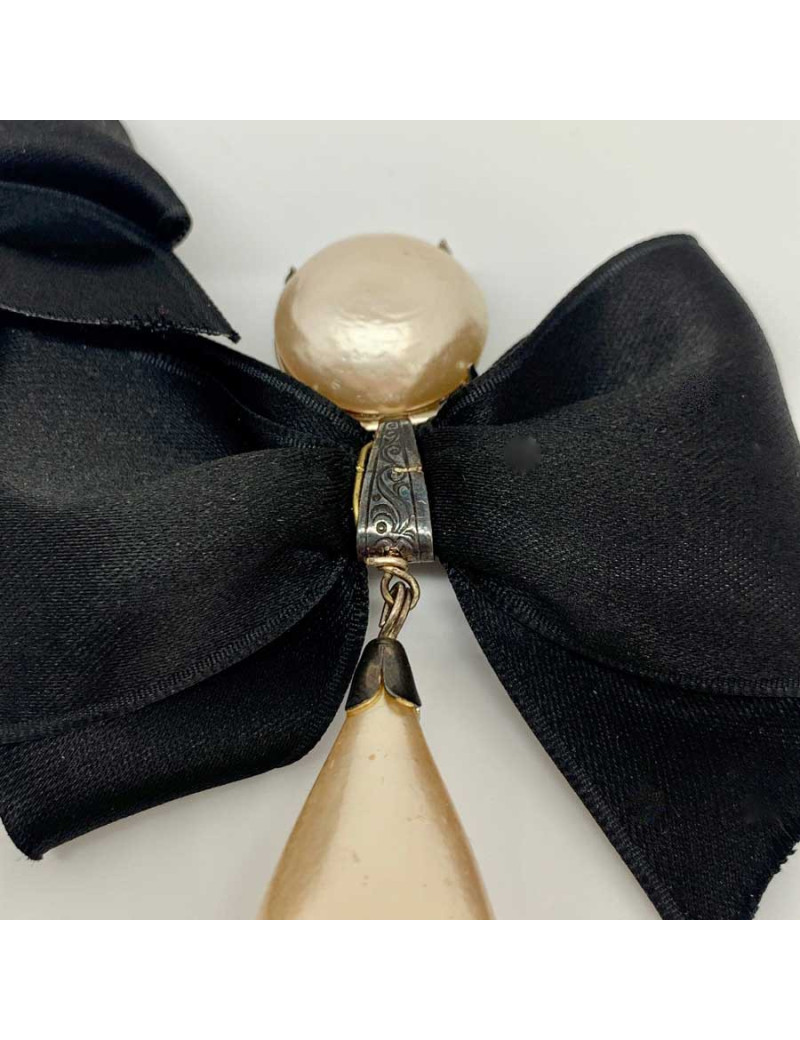 Clips pendantes perles poires nacrées