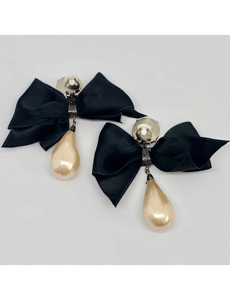 Clips pendantes perles poires nacrées