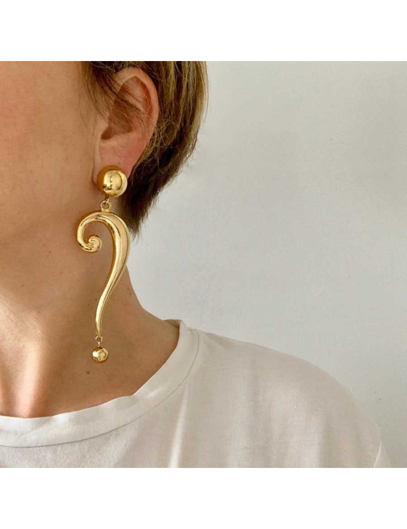 Boucles d'oreille MOSCHINO pendantes en métal doré