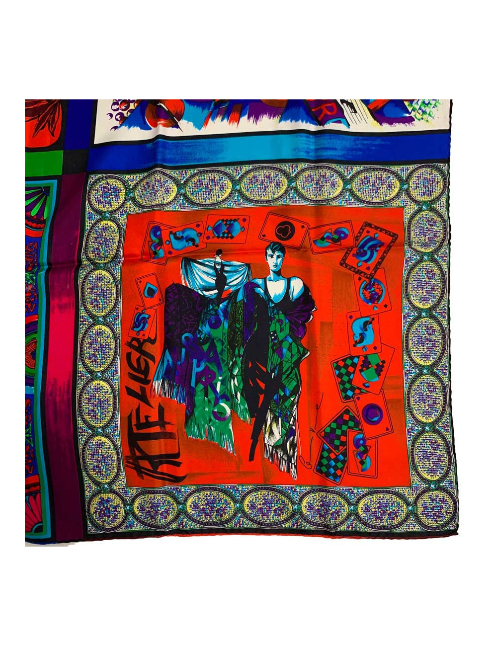 Grand foulard GIANNI VERSACE en soie multicolore