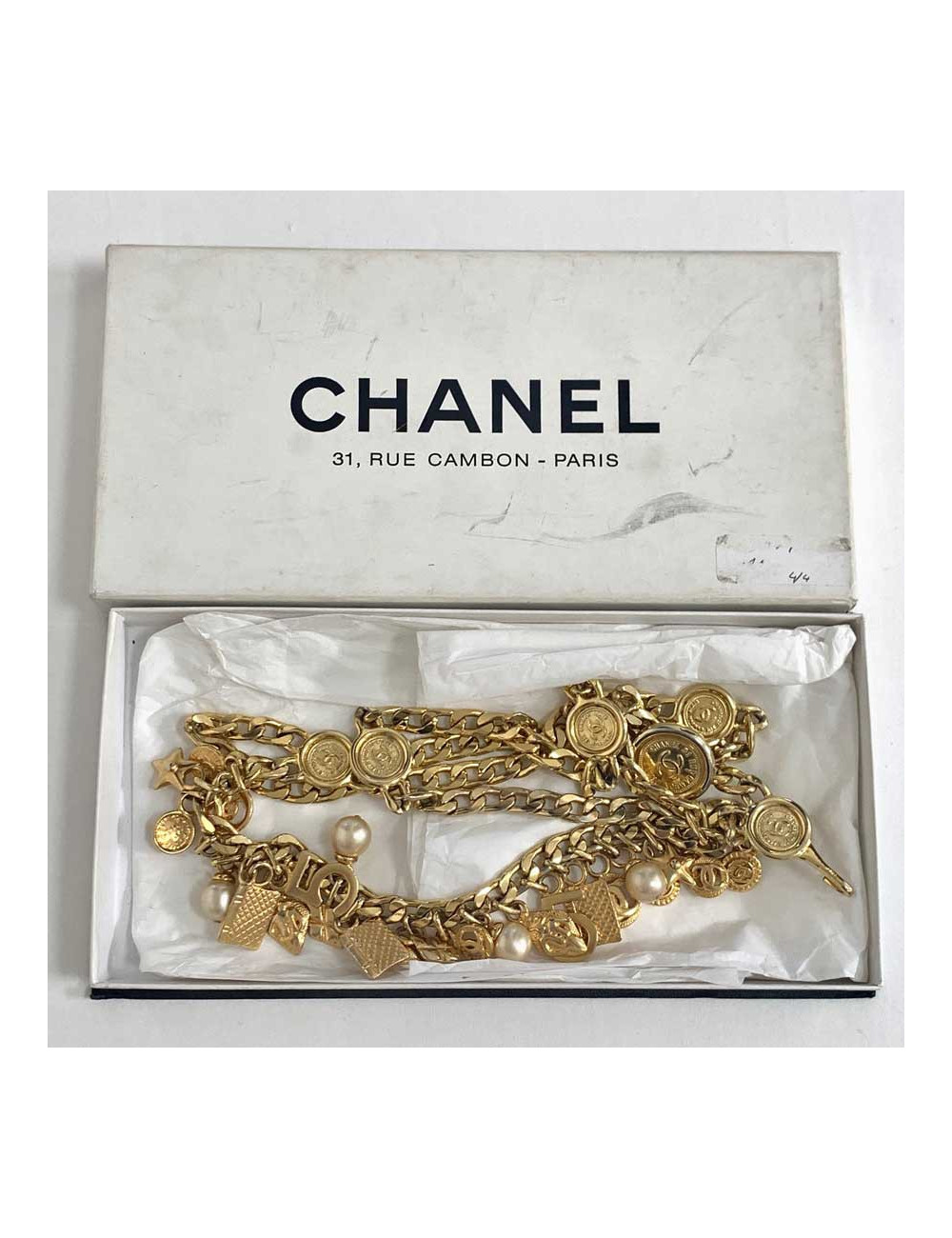 Ceinture sautoir  CHANEL avec breloques Vintage