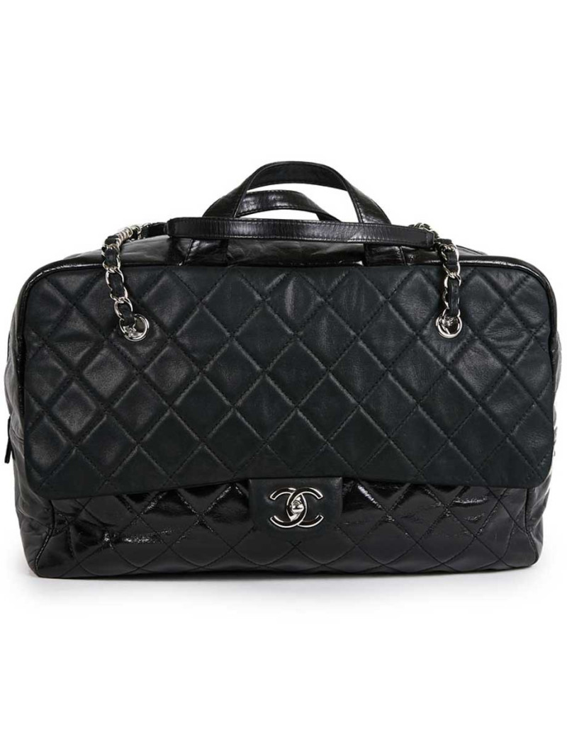 Sac cabas CHANEL cuir matelassé noir mat et cuir verni vieilli