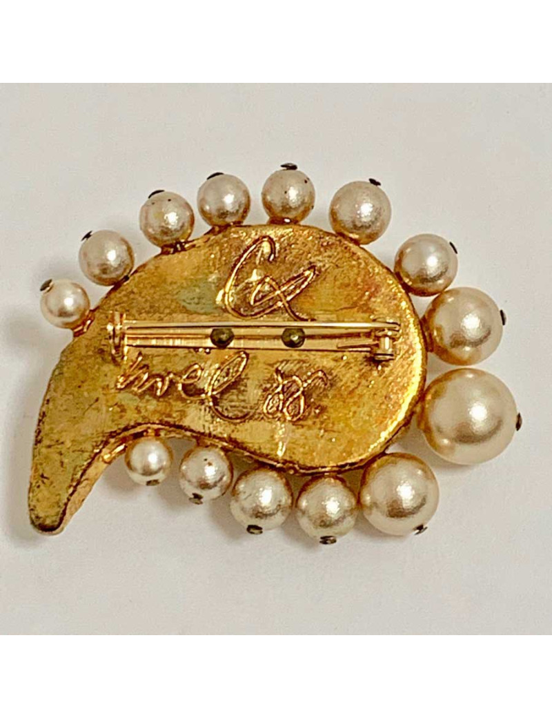 Broche LACROIX perles, métal doré et strass