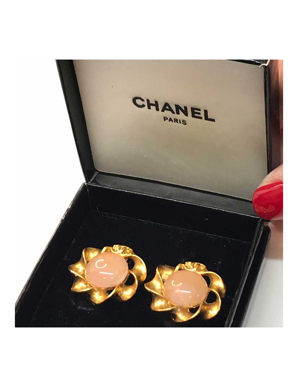 Boucles d'oreille clips CHANEL rose Vintage