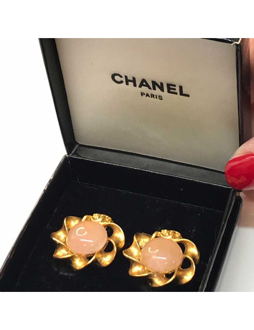 Boucles d'oreille clips CHANEL rose Vintage