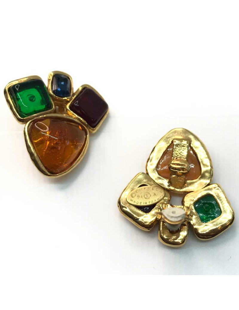 Boucles d'oreille clips CHANEL Couture pâte de verre